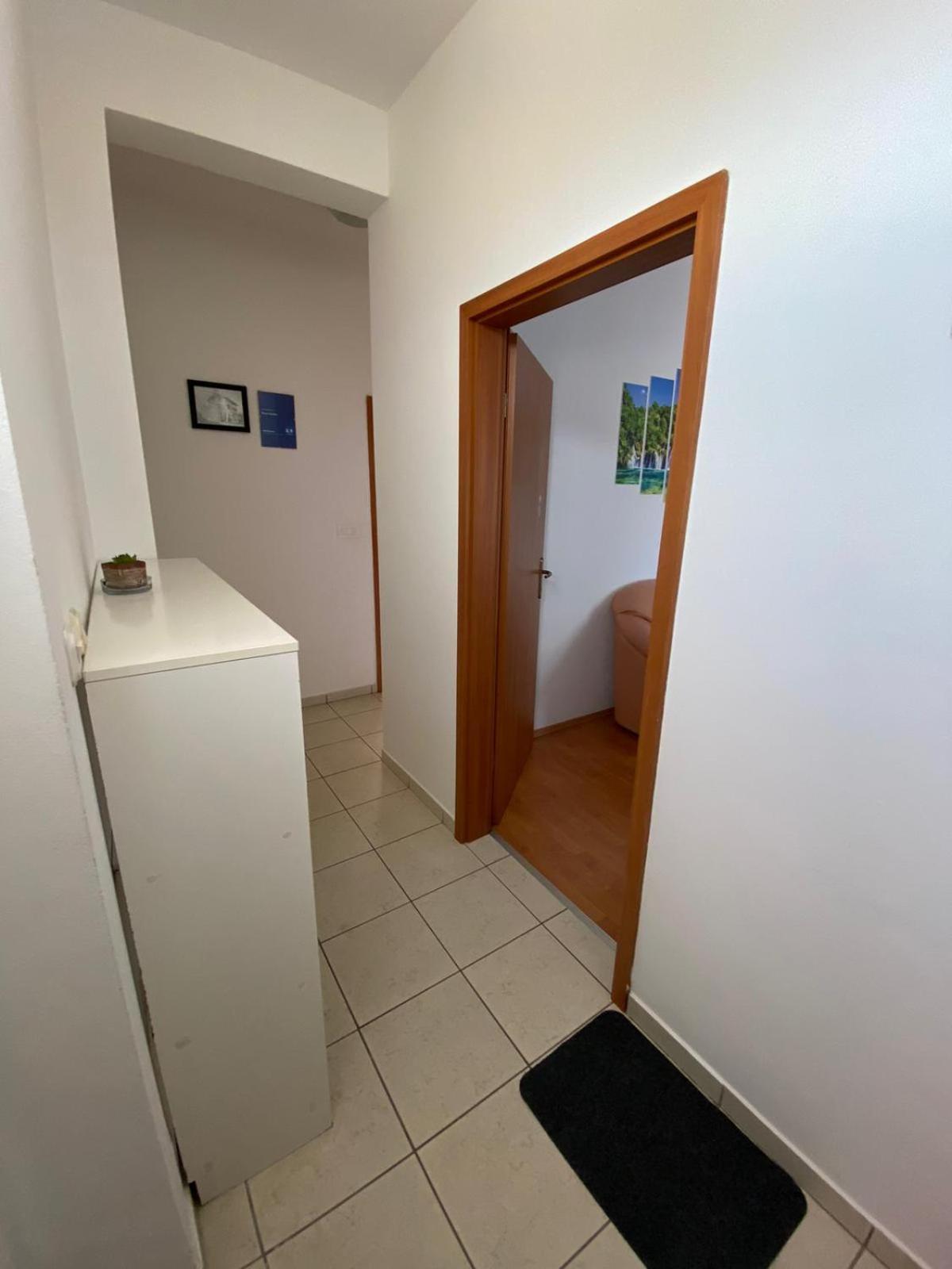Room Sandra Матулі Екстер'єр фото